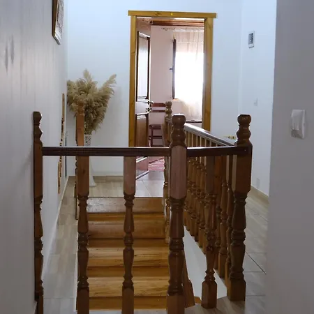 As E Vogel, As E Madhe