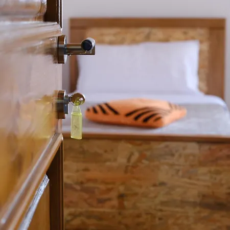 As E Vogel, As E Madhe