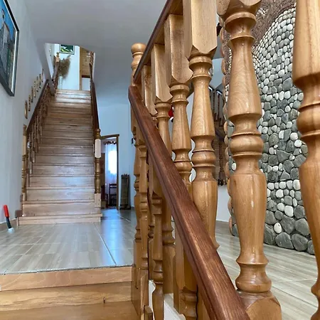 As E Vogel, As E Madhe