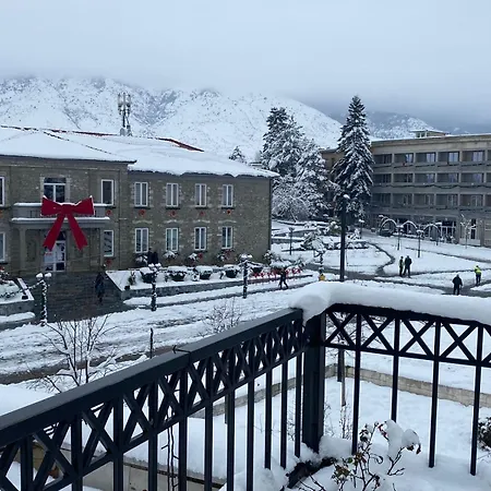 Hotel As E Vogel, As E Madhe *