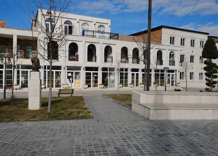 Hotel As E Vogel, As E Madhe Erseke