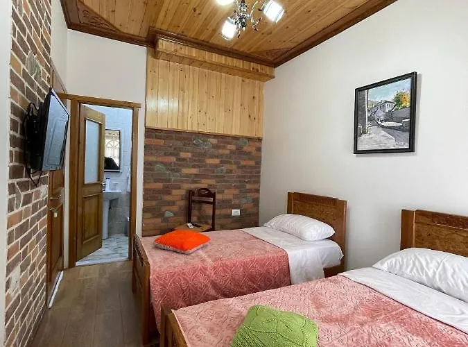 As E Vogel, As E Madhe Erseke