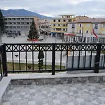 As E Vogel, As E Madhe Ersekë