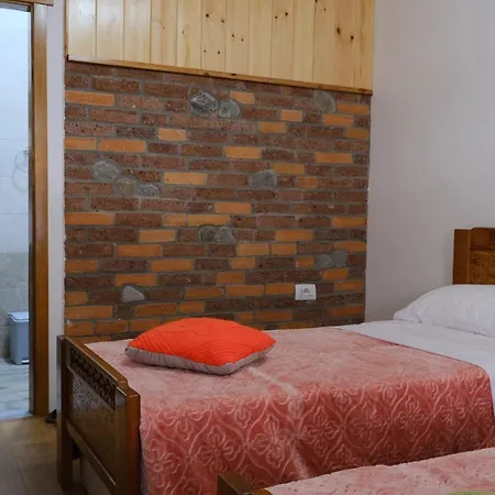 Hotel As E Vogel, As E Madhe Erseke