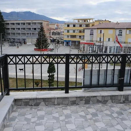 As E Vogel, As E Madhe Ersekë