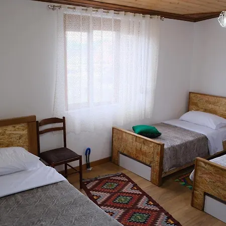 Hotel As E Vogel, As E Madhe