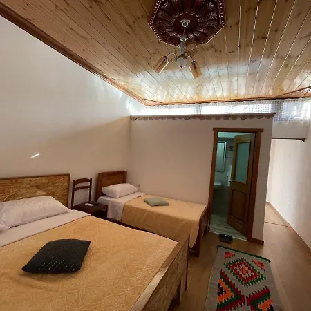 Hotel As E Vogel, As E Madhe *