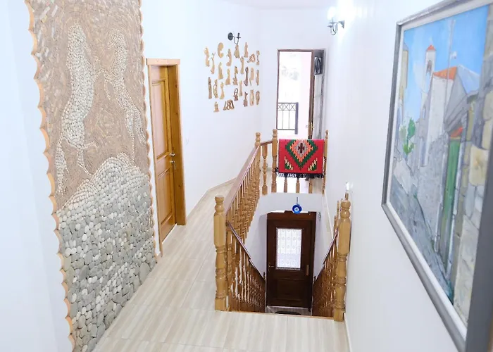 As E Vogel, As E Madhe Hotel Erseke