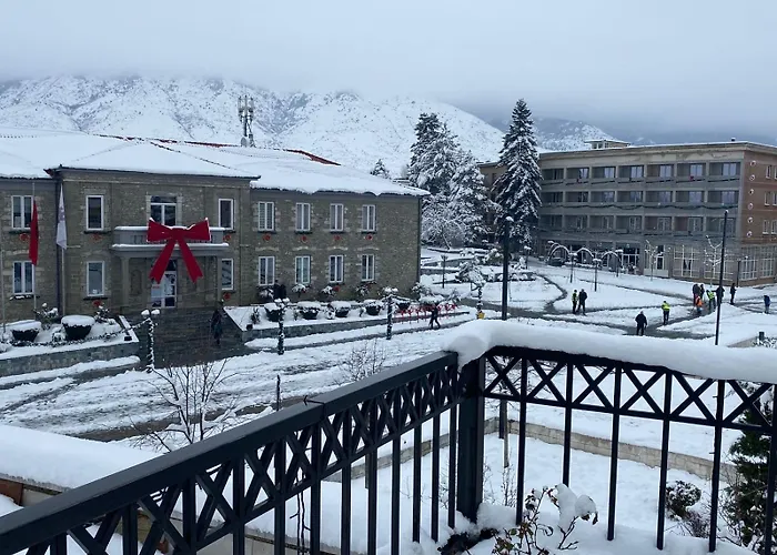 Hotel As E Vogel, As E Madhe *